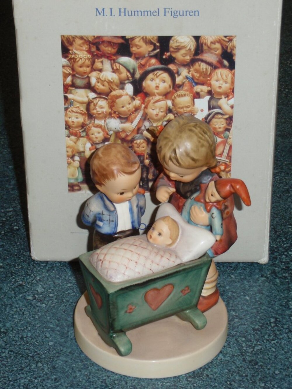 "Blessed Event" Goebel Hummel Figurine #333 TMK6 With Original Box - Christmas!